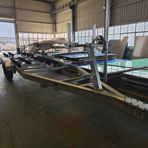 Adjustable Length Aluminium Boat Trailer with Corrosion-Resistant Welded Frame