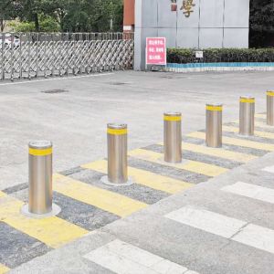 China 350W Integrated Hydraulic Retractable Bollards  90 Tons Rising Bollard Thickness 30mm on sale