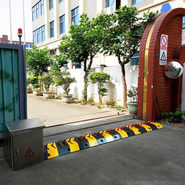 10mm Frame Anti Terrorism Steel Tyre Killer 3.7KW Multiple Operation