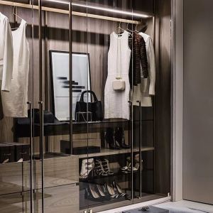 Solid Pine Wooden U Shaped Closet Organizer Custom Walk In Wardrobe