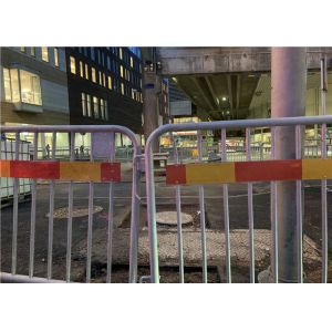 Bridge Shaped Foot 2.5m Crowd Control Fencing For Road Security