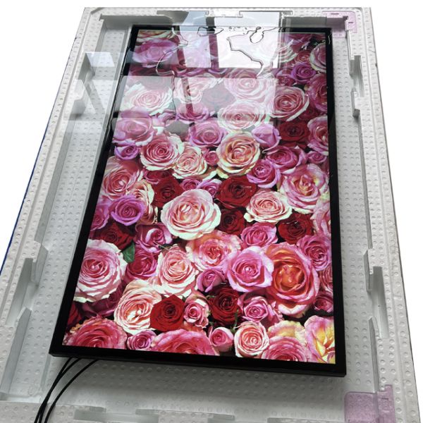 32 Inch 3000cd/m2 High Brightness IP66 Waterproof Outdoor Digital Signage with 178° Viewing Angle and 60Hz Refresh Rate