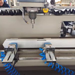 3+1 Axis Aluminum Machining Center Aluminium Drilling Machine