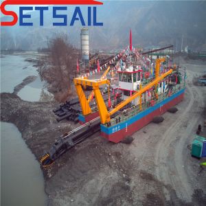 20 Inch Cutter Suction Dredger 137L Total Fuel Consumption and 895kw Main Engine
