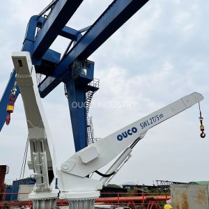 2T 5M CCS Certified Telescoping Boom Crane Yacht Pedestal Jib