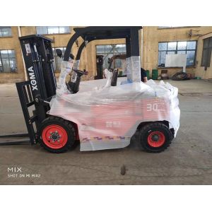 3 Ton Diesel Counterbalance Forklift Container Lifting Mast Energy Saving