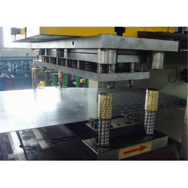 Quality HDG Perforated Cable Tray Cold Forming Machine 1.2-2.0mm Thickness Gear Driven wholesale