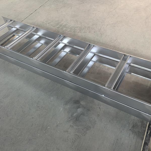 Quality High Corrosion Resistance Ladder Type Cable Tray And Accessories For Industrial wholesale