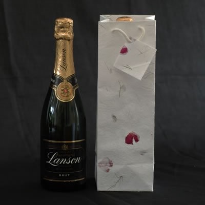 Wholesale Cheap Fancy Carry Packaging Custom Printed Luxury Red Wine Bottle Gift Paper Bag
