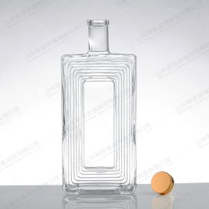 China Custom Size Accepted 700ml 800ml Square Clear Transparent Whisky Vodka Glass Bottle on sale