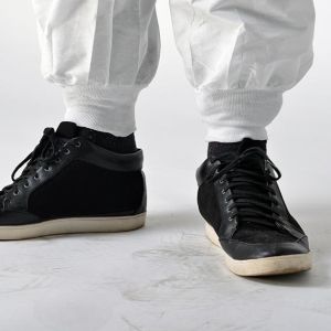 China Lightweight White Disposable Body Suit  Disposable Overalls Anti - Shrink on sale