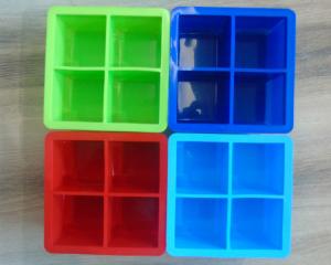 China 4 Cube Large Ice Cube Tray Mold, Silicone Flexible 4 Cavity Ice Maker Mold Tray for Whiskey and Cocktails on sale