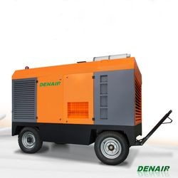 424 Cfm 7 Bar Diesel Portable Air Compressor for Sand Blasting/Mining/Jack