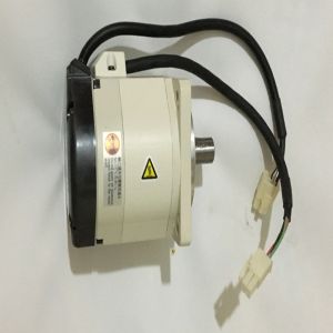 OMRON R88M-GP40030L AC Servo motor , With INC Encoder Flat-Style 400W , 100 VAC