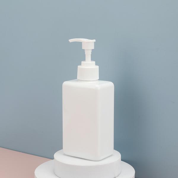 Quality Round PET Lotion Bottles with UV Electroplated Caps - Customizable Design wholesale