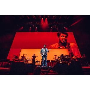 Full Color Rental LED Stage Backdrop Screen P3.9 500*1000mm LED Display Screen