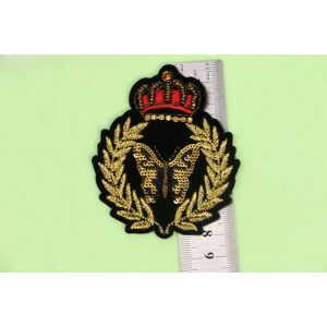 High Class Gold Silver Metallic Crown Patch With Rhinestone On Velveteen For