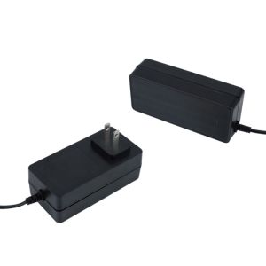 CE FCC RoHS Certified Slim Desktop Power Adapter Universal Plug Type 65W 24V