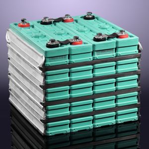 High Capacity LiFePO4 12V 200ah-B Battery Pack for off-Grid Solar Power System