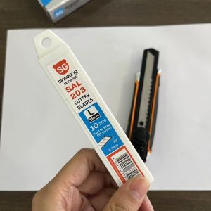 Cutting Rubber with 18mm Cutter Blades Silver Width 18mm