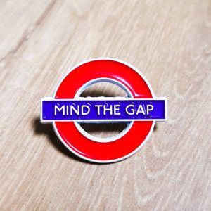 Round Zinc Alloy Custom Metal Pin Die Cast White Painting Metal Enamel Pins