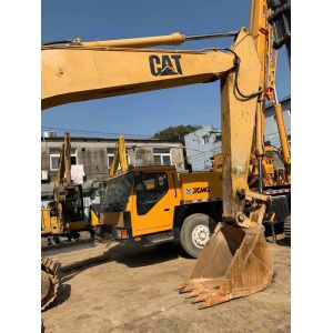 0.7 Used CAT E200B Excavator 6660mm Digging Depth