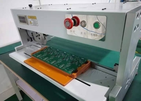 500-800μM PCB Depaneling Equipment Low Force Stress Moving Circular Blade AC 110