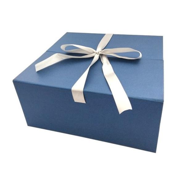 Handmade Gift Packaging Boxes Magnet Cardboard Digital Offset Printing With