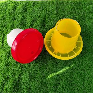 31.6cm X 41cm Modern Round Plastic Poultry Feed Bucket Thickened Cardboard Box