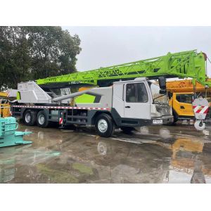 ZOOMLION 251V 25t Crane Used ZTC 251V Hydraulic Truck Crane Construction Site