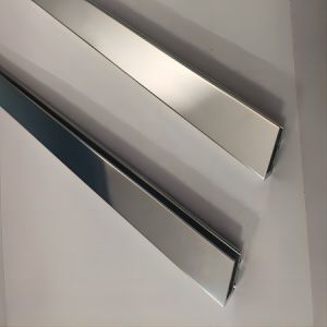 Custom ASTM Polished U Channel U Section Aluminium Extrusion 5m