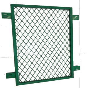 Straight Barrier Galvanized Metal Fence Anti Dazzle Metal Mesh Fence For Highway