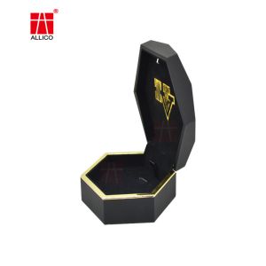 Gold Stamping Wedding Ring Presentation Box , 88g Hexagon Cardboard Box