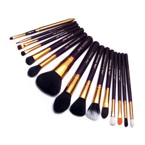 Skin Friendly Essential Makeup Brushes Set OEM Short Shader Brush