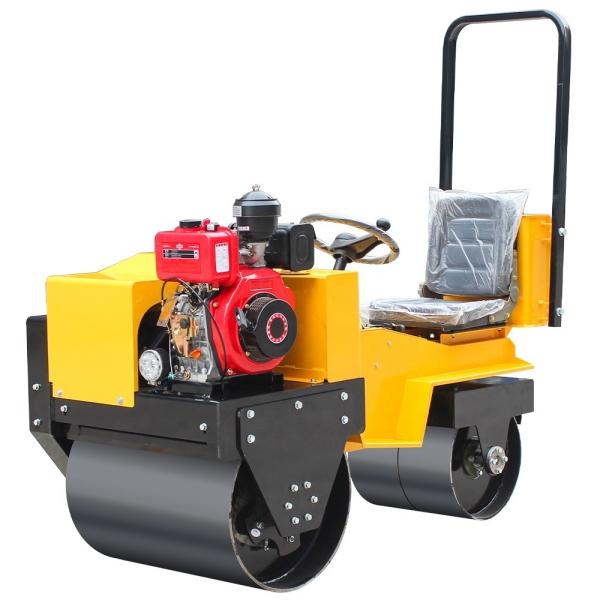 Quality 20KN Exciting Force 70HZ Vibration Frequency Diesel Road Roller for Compaction Needs wholesale