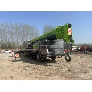 Used Zoomlion 90 Ton Crane with Max. Lifting Height of 4.5m and Good Lifting