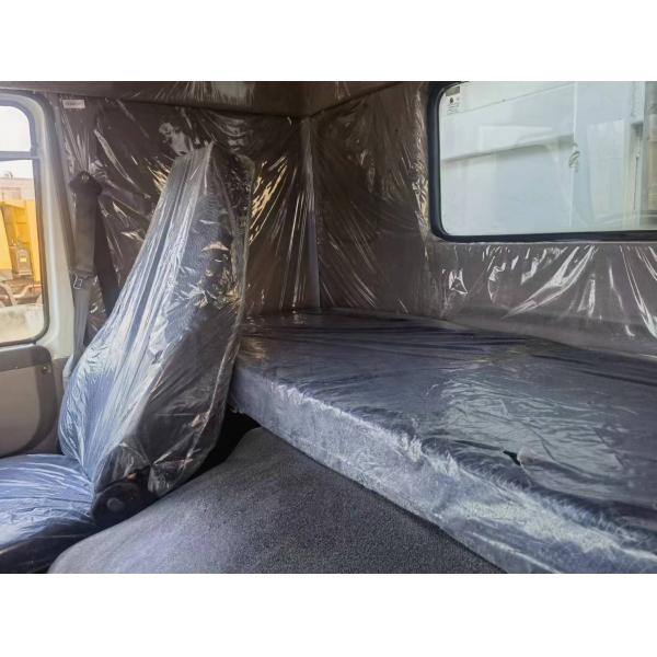 430HP 6X4 HOWO CNG/LNG Tractor Truck Gas Tractor Head for Port Transportation ABS Antilock Braking System Safeguarded