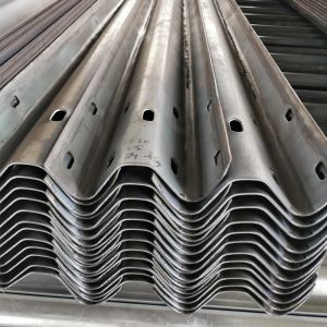 Galvanized Steel Rails for Roadway Safety Q345 Highway Guardrail Barrier for