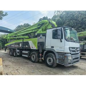 Zoomlion 63m truck-mounted concrete boom pump is suitable for high-rise building