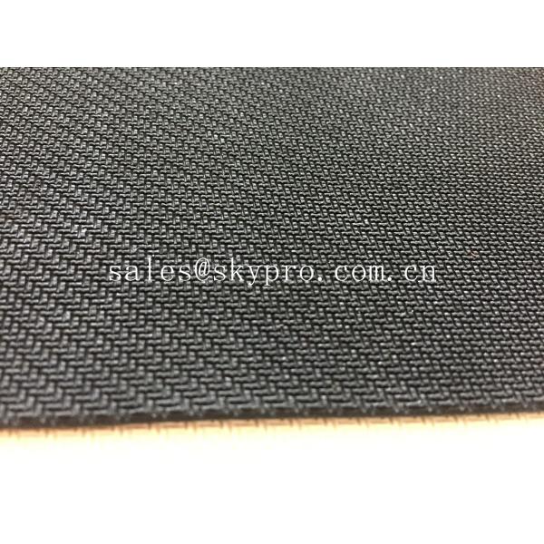 Natural foam rubber sheet black and white color chevron texure on bottom