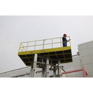Six Mast 12m Self Propelled Aerial Lift 400kg Capacity With Big Platform