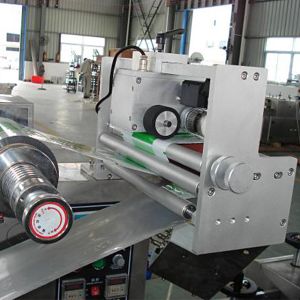 Fork Spoon Automated Packaging Machine , Pillow Packing Machine For Tableware