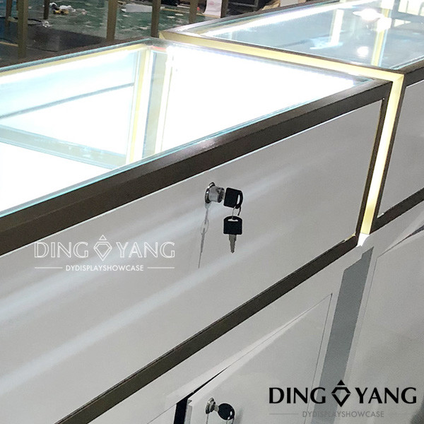 Highly Recommended Jewelry Showcase For Retail Store With Pre-Assembled Structure