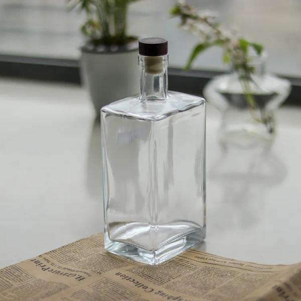 Quality Rectangular Glass Spirit Bottle Square Glass Whisky Vodka Bottle Custom Glass Bottle wholesale