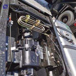 Best Beiben Tractor Truck Euro3 EGR 380hp 6x6 Prime Mover And Trailer With Long