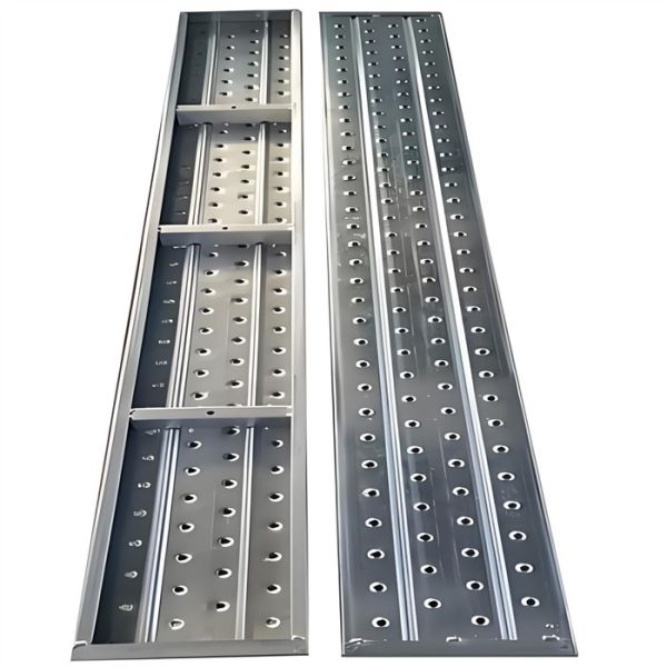 Fireproof Flame Retardant Q235 Carbon Structural Steel Metal Tread Plate for Scaffolding with High Corrosion Resistance