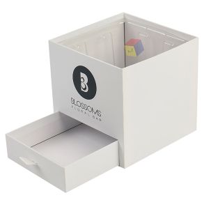 Lightweight Flower Packaging Box Cardboard Flower Box With Chocolate Drawer