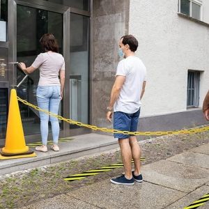 High Visibility PE Material Plastic Barrier Chain with Injection Structure for