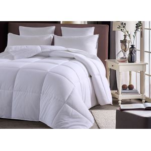 China 6D Hollow Fiber 180cm*210cm Polyester Quilt on sale