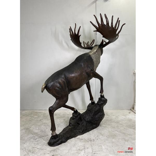 Custom Color Metal Animal Statue Life-Size Bronze Moose Sculpture for Outdoor Display